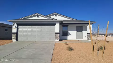 1082 Helsing Rd, Chino Valley, AZ 86323