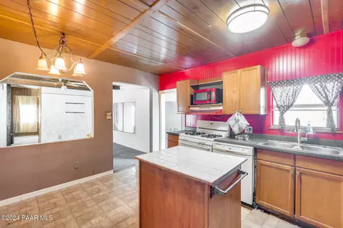 20570 E Larry Ln, Mayer, AZ 86333 photo 15