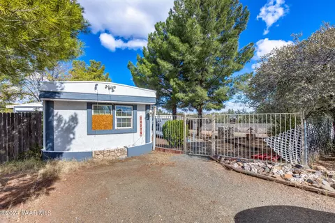 20570 E Larry Ln, Mayer, AZ 86333 photo 8