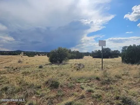 58982 N Calle Vaca, Seligman, AZ 86337