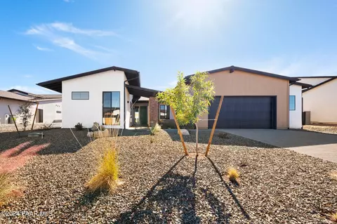 5723 E Hahn St, Prescott Valley, AZ 86314