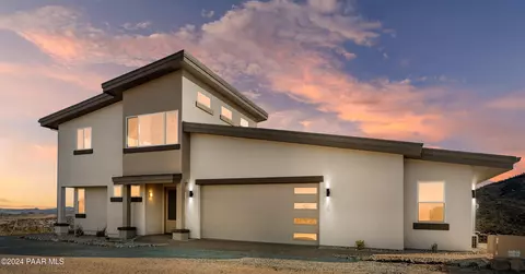 630 W Robinson Dr, Prescott, AZ 86303