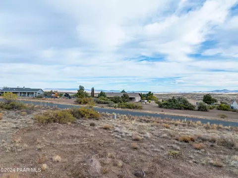 20171 E Cholla Dr, Mayer, AZ 86333 photo 7