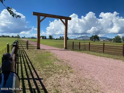 579 W Rd 1 S, Chino Valley, AZ 86323