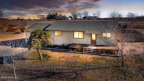 845 S Equestrian Trl, Chino Valley, AZ 86323