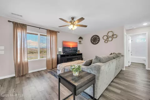 20217 E Yucca Dr, Mayer, AZ 86333 photo 6