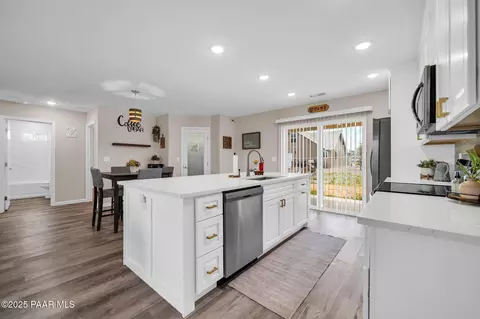 20217 E Yucca Dr, Mayer, AZ 86333 photo 8