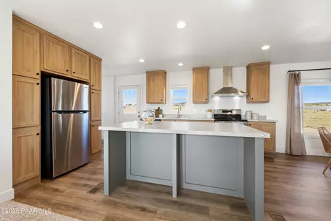 320 E Abra Rd, Paulden, AZ 86334 photo 10