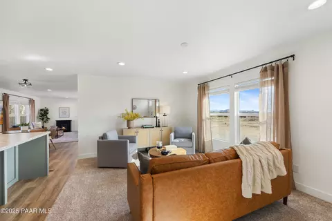 320 E Abra Rd, Paulden, AZ 86334 photo 6
