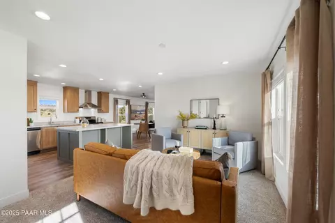 320 E Abra Rd, Paulden, AZ 86334 photo 7