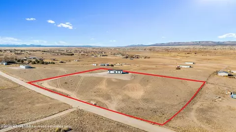 1490 Kings Ct Rd, Paulden, AZ 86334