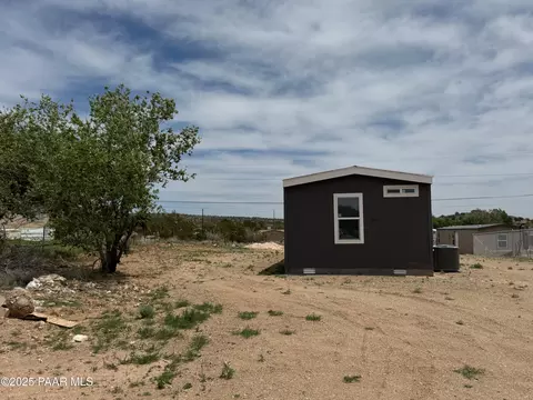 350 E Alder Ln, Paulden, AZ 86334 photo 2