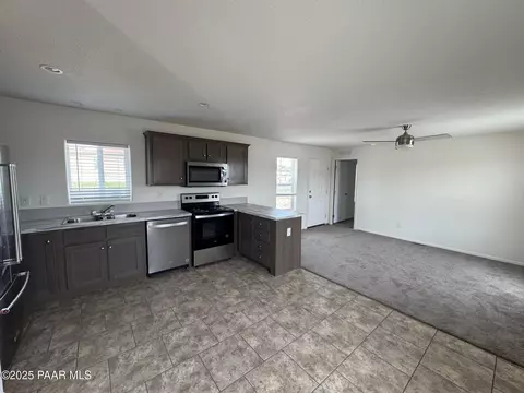 350 E Alder Ln, Paulden, AZ 86334 photo 4