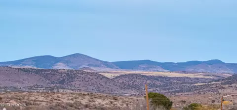 16395 S Redondo Dr, Mayer, AZ 86333