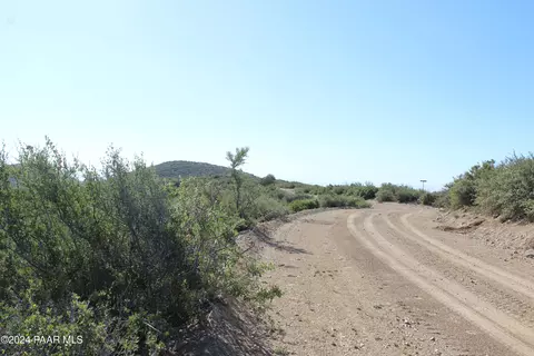 000 Freeport, Mayer, AZ 86333 photo 3