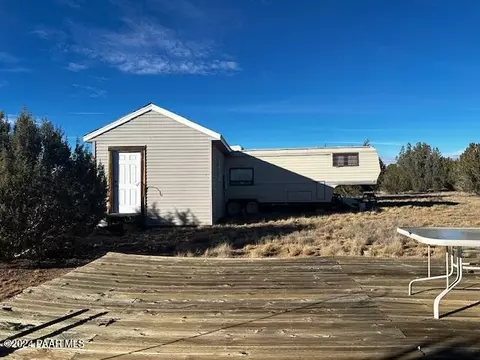 37916 W Howling Coyote Rd # -C, Seligman, AZ 86337