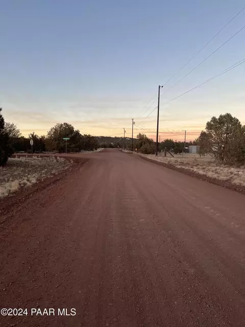 2649 N Ann Ln, Ash Fork, AZ 86320 photo 3