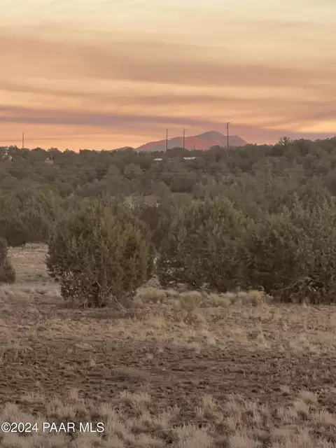 2621 N Ann Ln, Ash Fork, AZ 86320