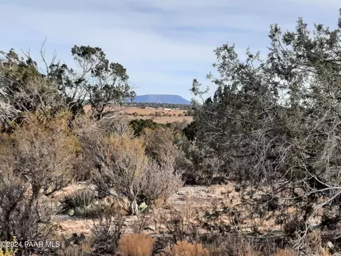 094 W Denny 5, Seligman, AZ 86337