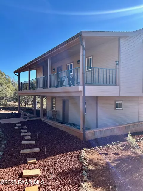 Exterior - 3550 Camp Rd, Ash Fork, AZ 86320 photo 3 of 7