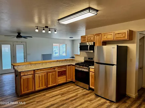 Kitchen - 3550 Camp Rd, Ash Fork, AZ 86320 photo 2 of 2
