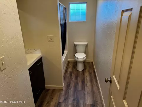 Bath - 3550 Camp Rd, Ash Fork, AZ 86320 photo 1 of 5