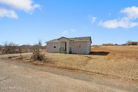 20249 E Yucca Dr, Mayer, AZ 86333 photo 1