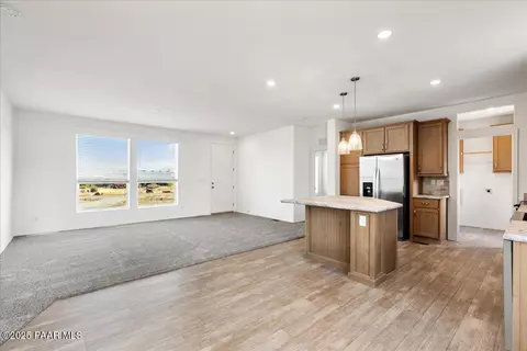11230 E Putnam Dr, Mayer, AZ 86333 photo 9