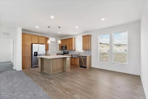 11230 E Putnam Dr, Mayer, AZ 86333 photo 7
