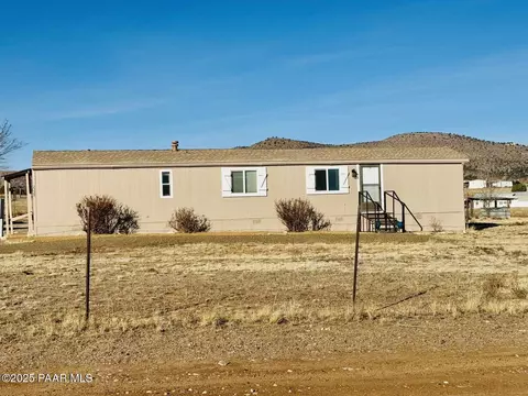 2320 N Sioux Dr, Chino Valley, AZ 86323