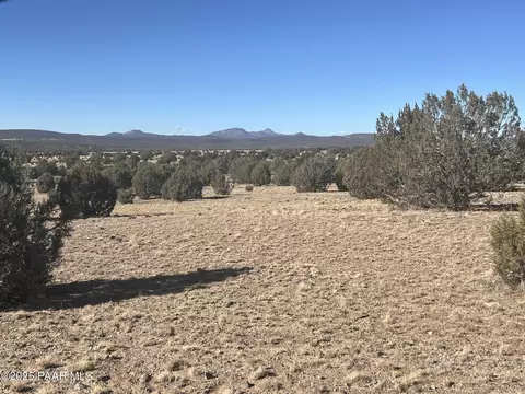 13 Ten Tanks Rd, Ash Fork, AZ 86320 photo 6