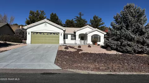 11080 Manzanita Trl, Dewey, AZ 86327