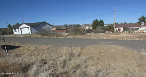 20559 E Wagon Way, Mayer, AZ 86333 photo 2