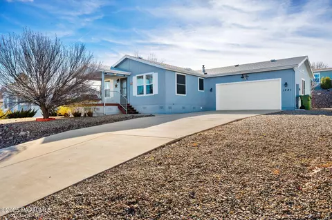 1281 Jennifer St, Prescott, AZ 86301