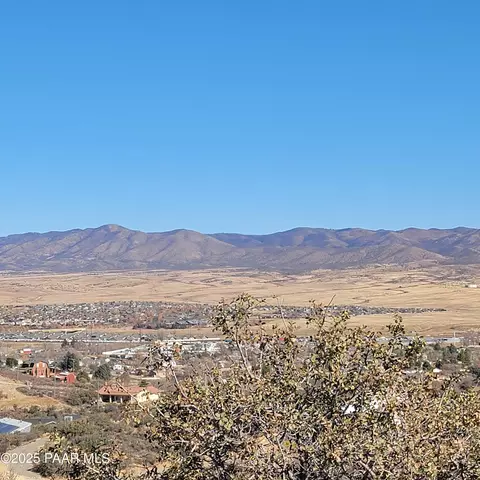 11655 E Yavapai Dr, Dewey, AZ 86327 photo 3