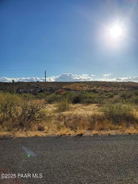 20033 E Antelope Rd, Mayer, AZ 86333