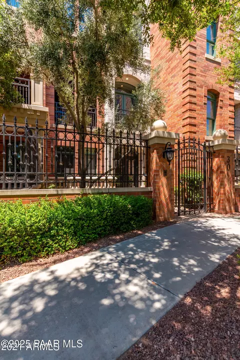 30 W Palm Ln, Phoenix, AZ 85003