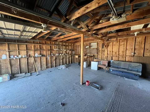 495 E Trails End Rd, Mayer, AZ 86333 photo 4