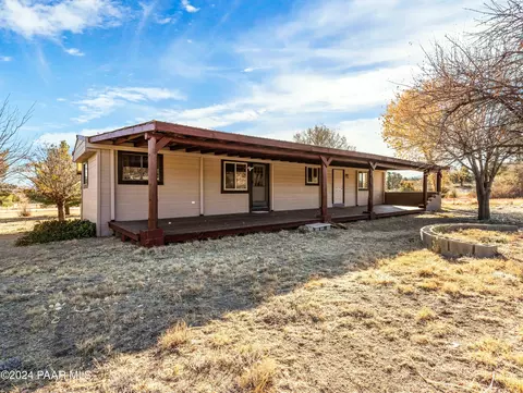 17128 W Buckhorn Dr, Peeples Valley, AZ 86332