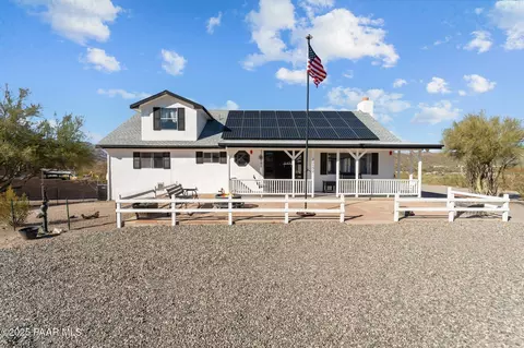 20850 E Tara Springs Rd, Black Canyon City, AZ 85324