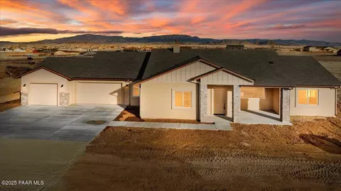 10447 N High Plains Trl, Prescott Valley, AZ 86315