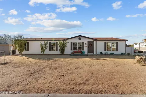 266 W Gompers Cir, Morristown, AZ 85342