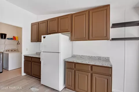 17841 E Willow Creek Rd, Kingman, AZ 86401 photo 24