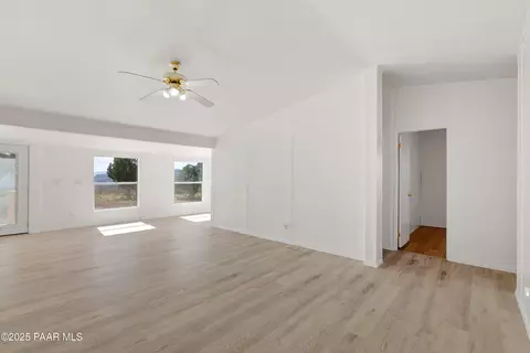 17841 E Willow Creek Rd, Kingman, AZ 86401 photo 19
