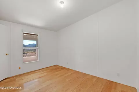 17841 E Willow Creek Rd, Kingman, AZ 86401 photo 8