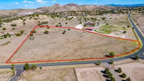 20825 N Hackamore Ln, Paulden, AZ 86334