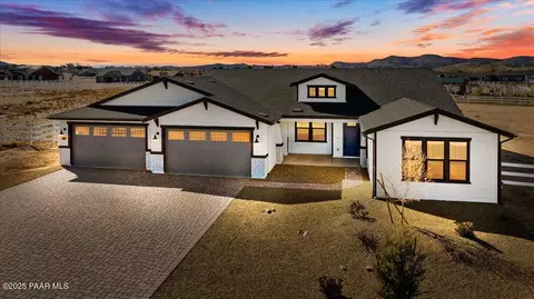 2890 Dillon Blvd, Chino Valley, AZ 86323
