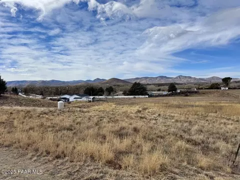 1870 S Sierra Dr, Dewey-humboldt, AZ 86327
