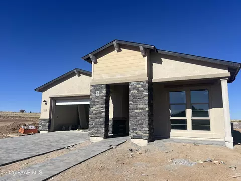 3323 Iron King Cir, Prescott, AZ 86301