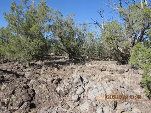1075 W Murpheys Way, Ash Fork, AZ 86320 photo 1